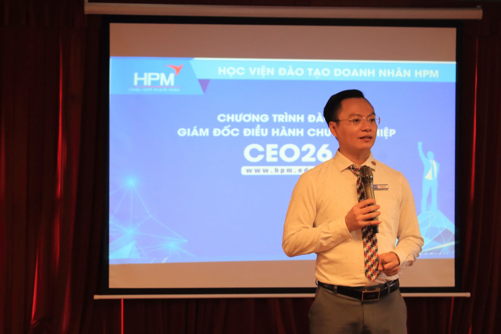 Khai giảng lớp giám đốc điều hành CEO 26