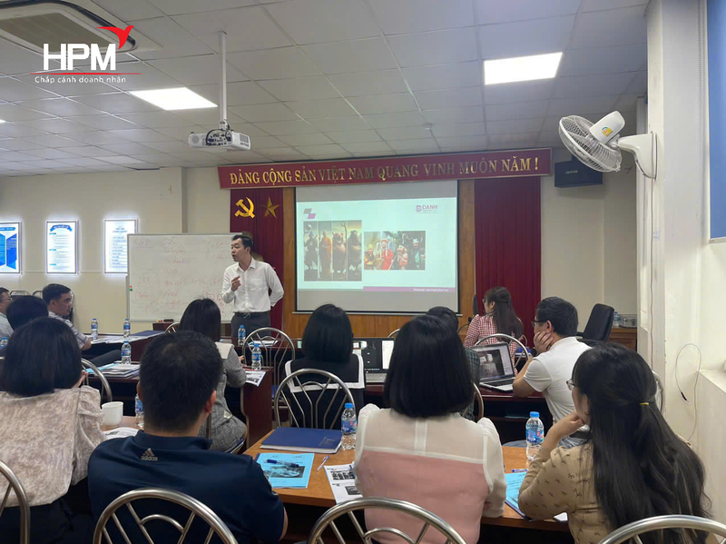 Toàn cảnh lớp đào tạo nhận thức chuyển đổi số cho doanh nghiệp TVT 