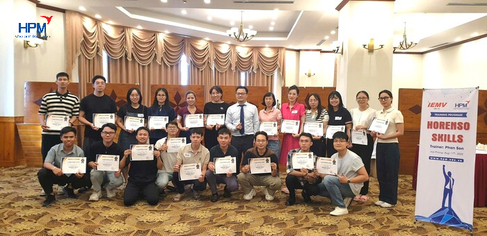 Ảnh tập thể kết thúc khóa Đào tạo kỹ năng Horenso tại Hải Phòng