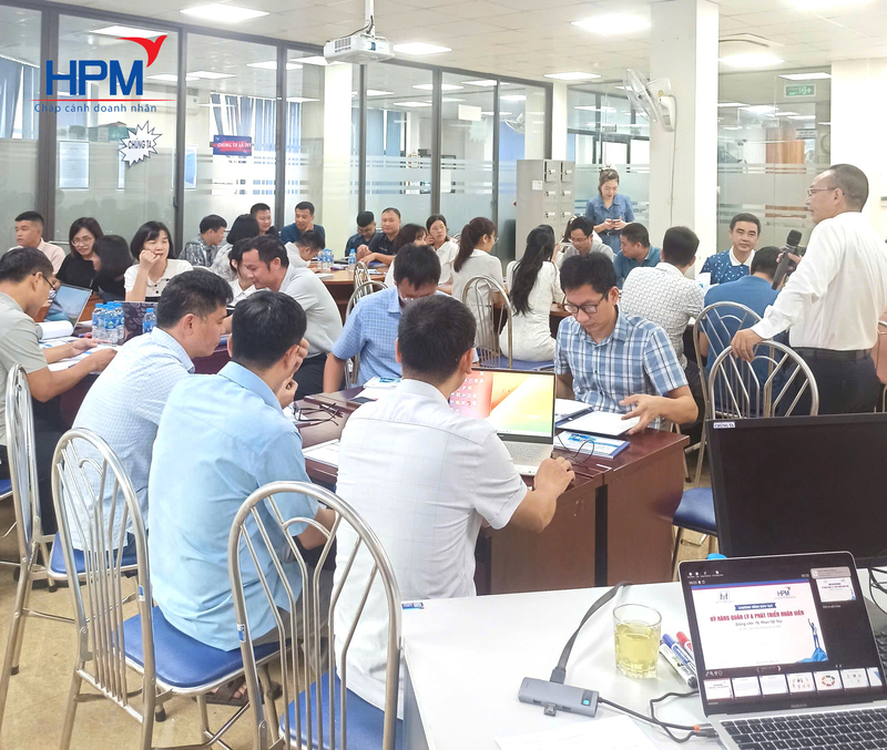 Đào tạo kỹ năng phát triển nhân sự theo mô hình 70–20–10