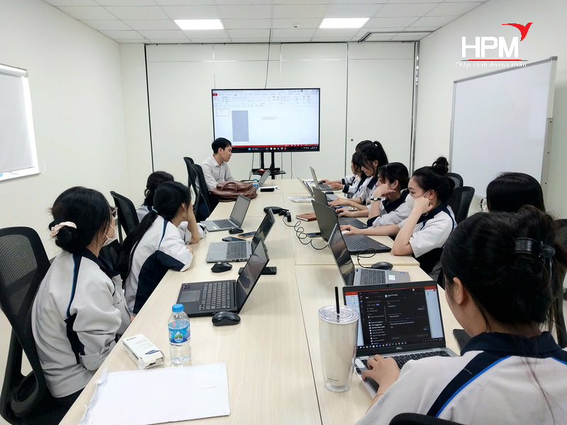 Học thiết kế PowerPoint chuyên nghiệp để kể chuyện bằng dữ liệu và hình ảnh