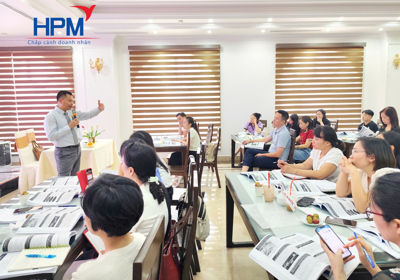Học viên thực hành kê khai và quyết toán thuế tại Hải Phòng