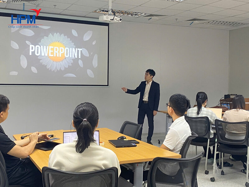 Kỹ năng trình bày báo cáo bằng PowerPoint cho doanh nghiệp