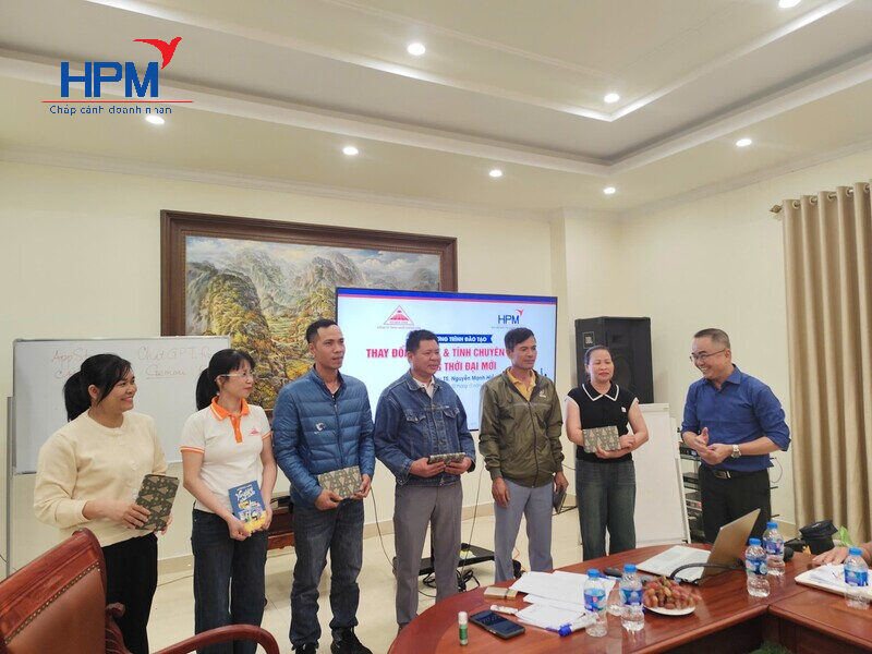 Nhân sự đa phòng ban tham gia khóa Thay đổi tư duy tại Muối Khánh Hòa Nhân sự đa phòng ban tham gia khóa Thay đổi tư duy tại Muối Khánh Hòa