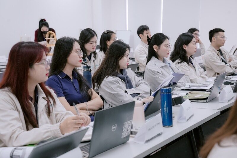 Nhân sự LITEON tham gia khóa đào tạo Lean Six Sigma Yellow Belt