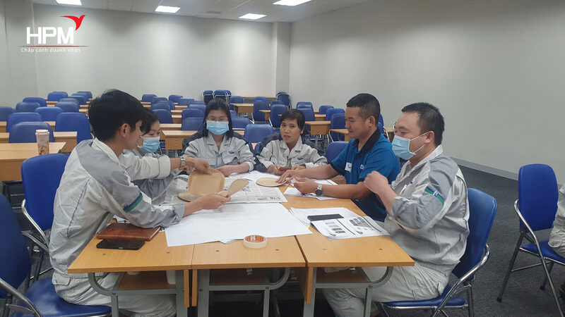 Đội ngũ quản lý học tư duy đổi mới sáng tạo trong doanh nghiệp