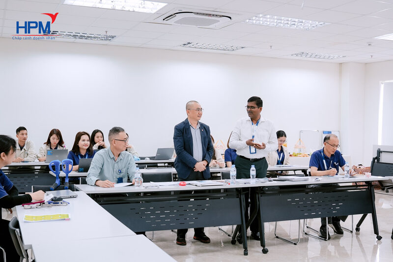 Hoạt động bảo vệ dự án trong khóa đào tạo Six Sigma cho công ty sản xuất của HPM