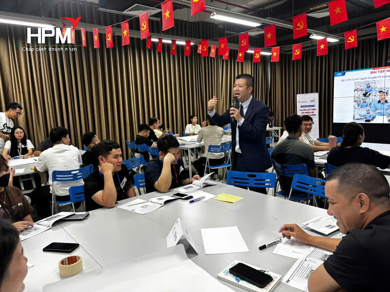 Đào tạo Chuyền trưởng sản xuất tại Foxconn Việt Nam