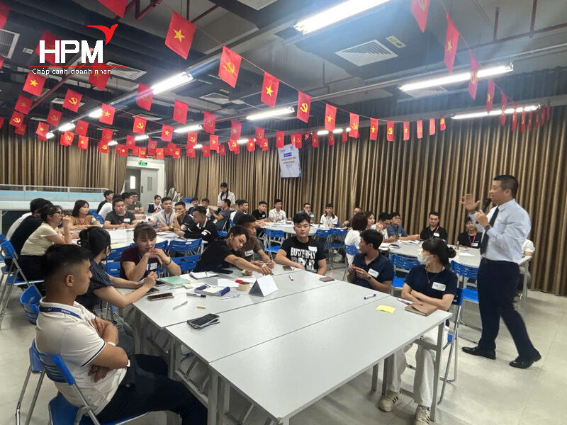 Đào tạo Chuyền trưởng sản xuất tại Foxconn Việt Nam