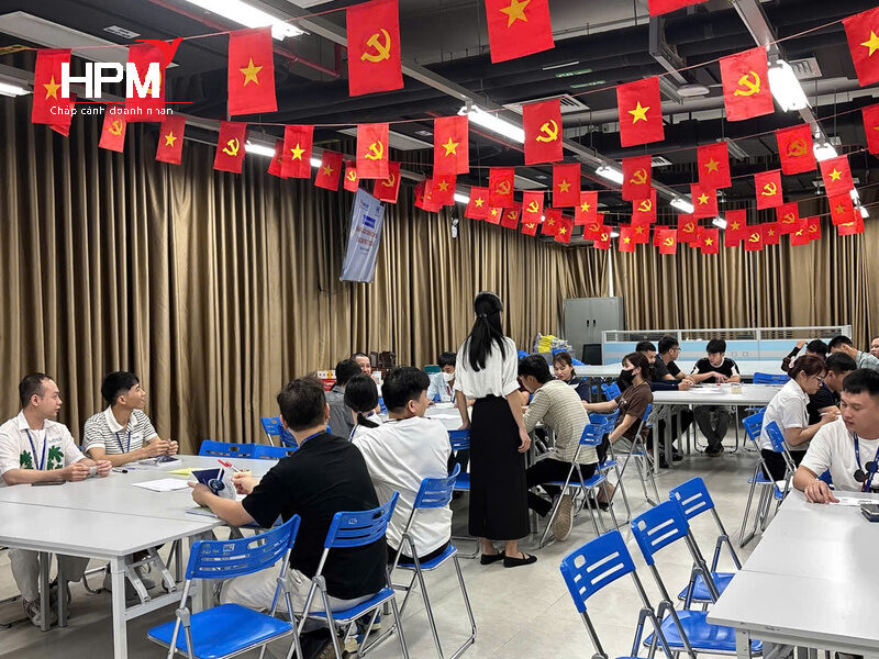 Đào tạo Chuyền trưởng sản xuất tại Foxconn Việt Nam