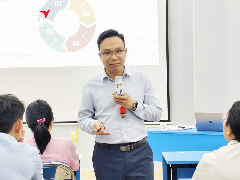 Khóa học pháp luật lao động tại Hải Phòng - Tiến Sĩ. Đoàn Xuân Trường 