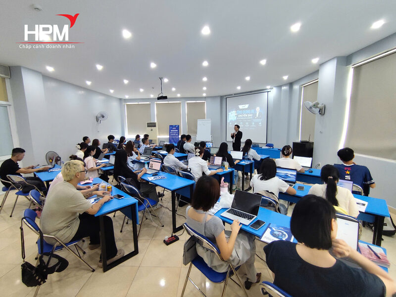Khóa học ứng dụng AI tại Hải Phòng giúp tối ưu công việc và nâng cao năng suất