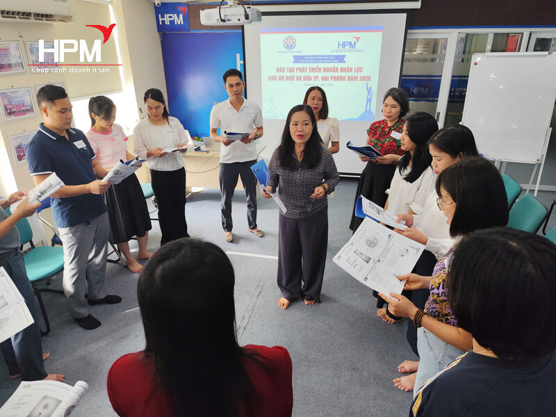 Khóa học kỹ năng thuyết trình chuyên nghiệp 