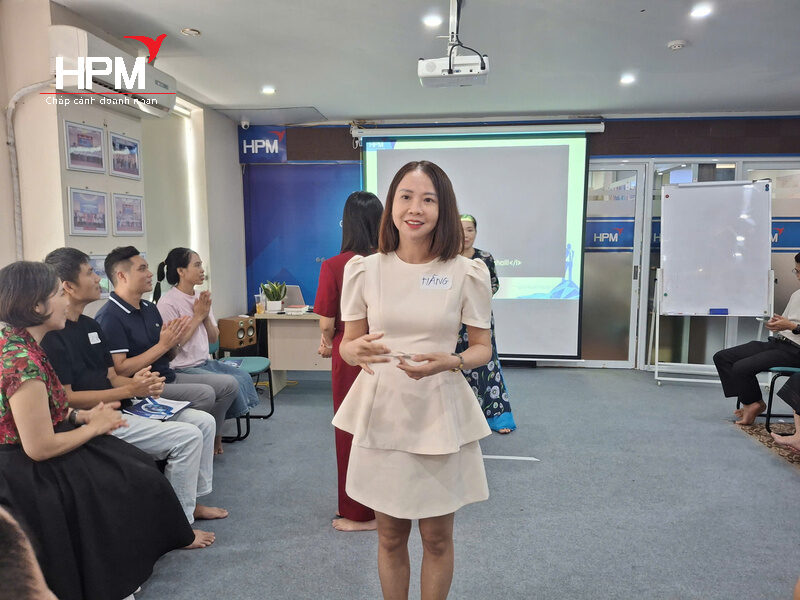 Khóa học kỹ năng thuyết trình chuyên nghiệp 
