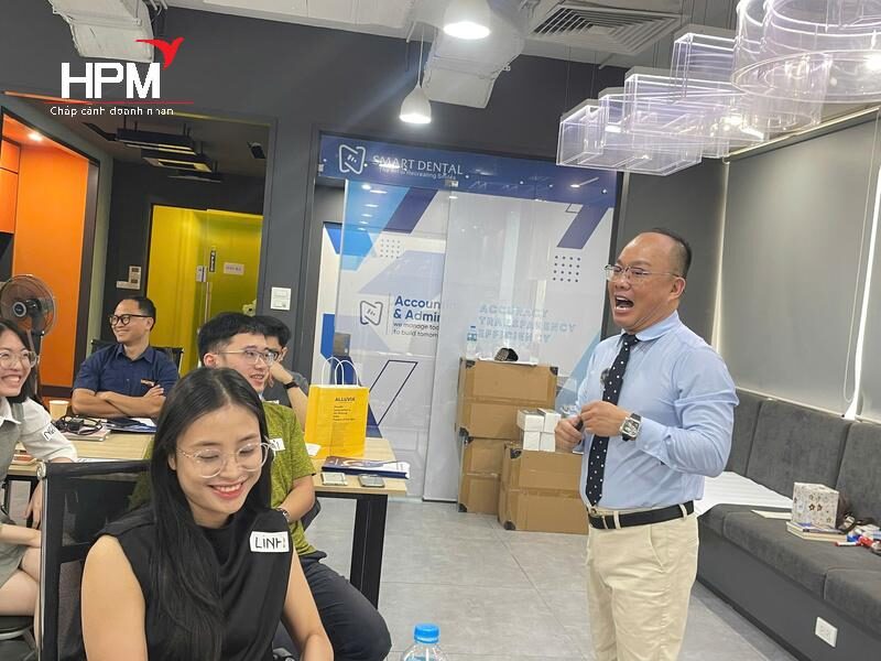 HPM khai giảng khóa kỹ năng tư vấn và bán hàng nha khoa chuyên nghiệp tại Nha khoa Smart HPM khai giảng khóa kỹ năng tư vấn và bán hàng nha khoa chuyên nghiệp tại Nha khoa Smart