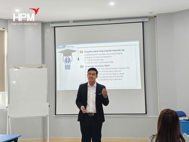 Khóa học kỹ năng chốt sales đa kênh tại HPM Hải Phòng
