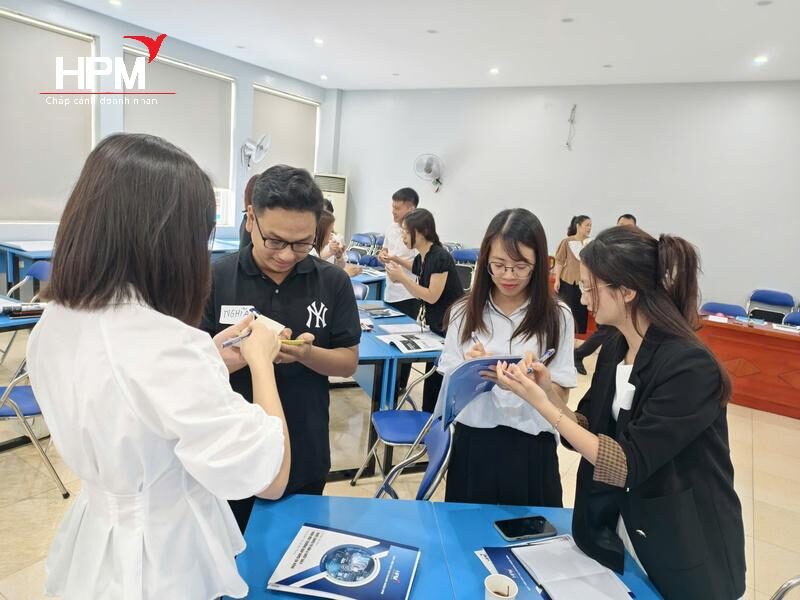 Khóa học kỹ năng chốt sales đa kênh tại HPM Hải Phòng