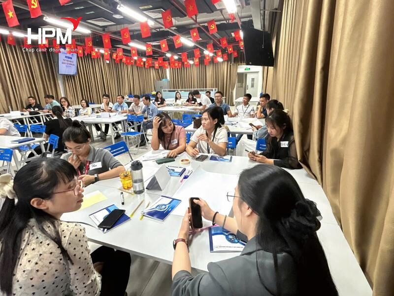 Năng lực quản lý cấp phòng - HPM hợp tác đào tạo tại Foxconn